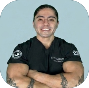 Dr. Víctor Hugo Tinoco de león